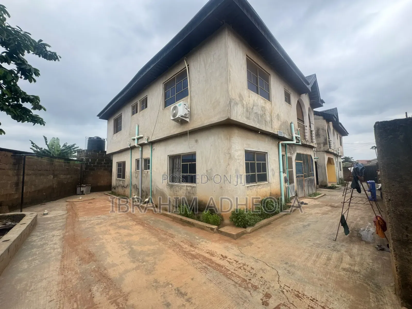 3bdrm Block of Flats in Ajuwon, Berger for sale