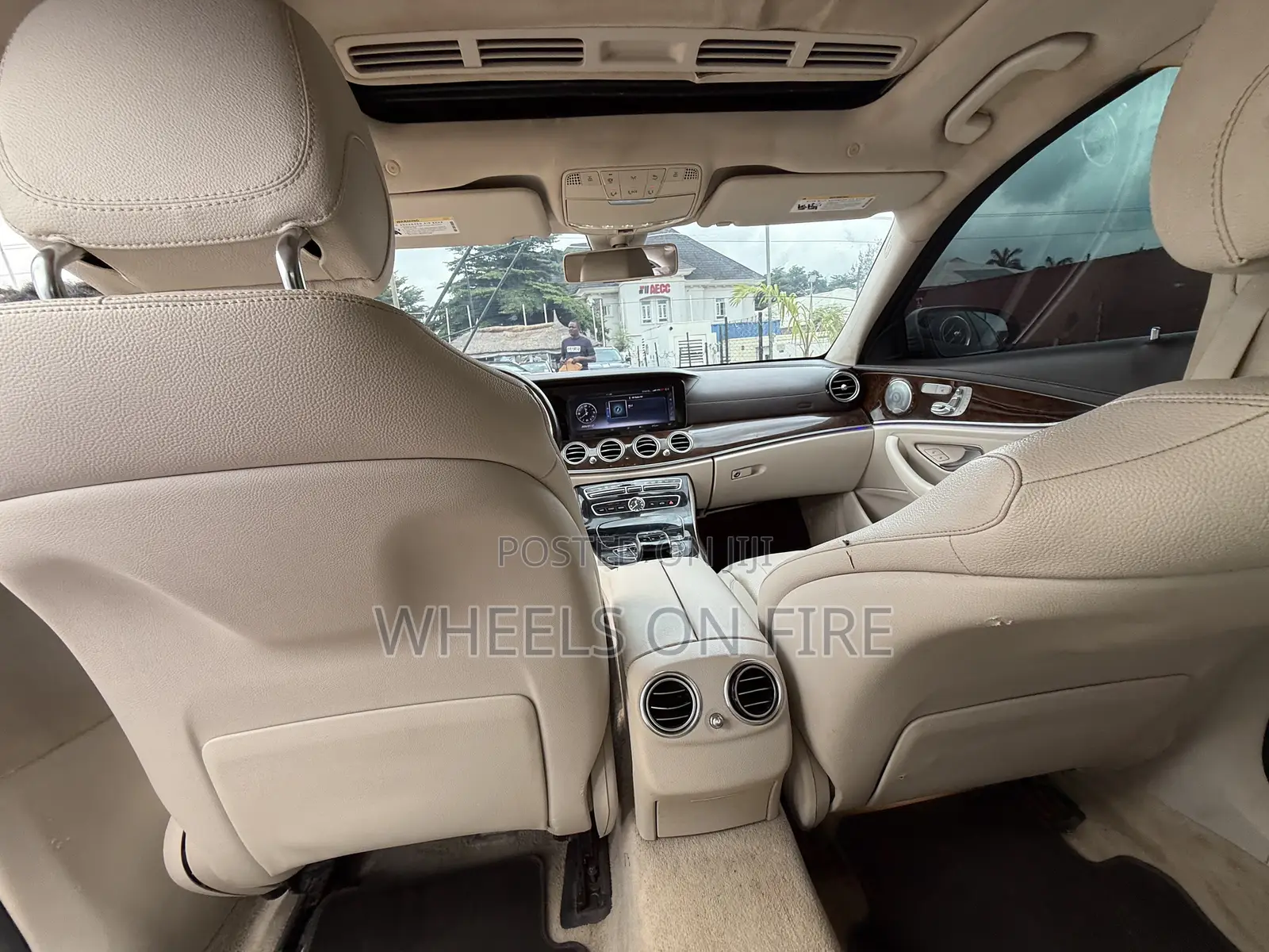 Mercedes-Benz E300 4Matic AWD Sedan (2.0L 4cyl 9A) 2017 Silver