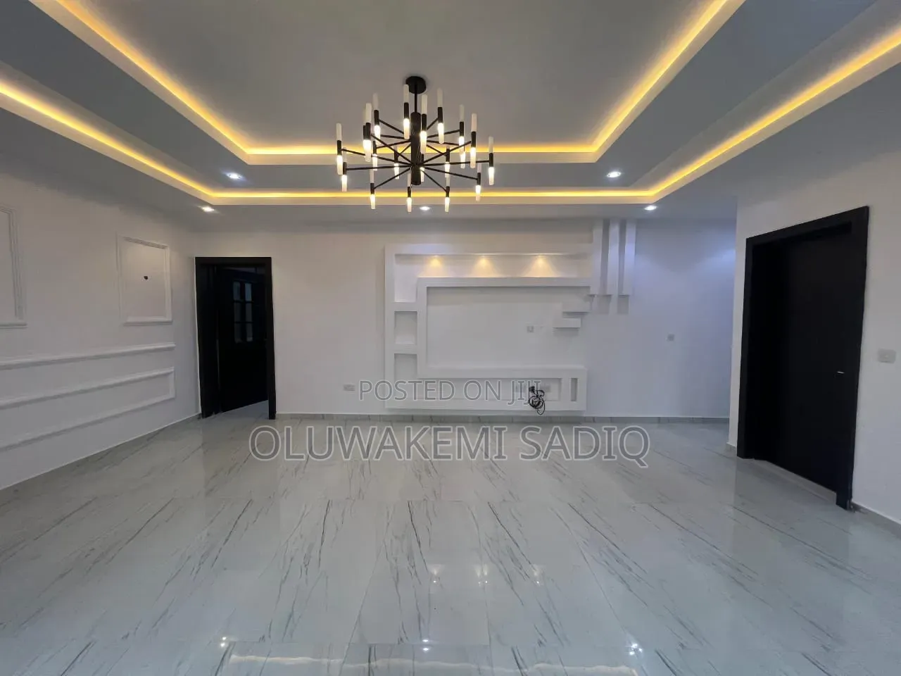3bdrm Apartment in Lekki Phase 1 for rent