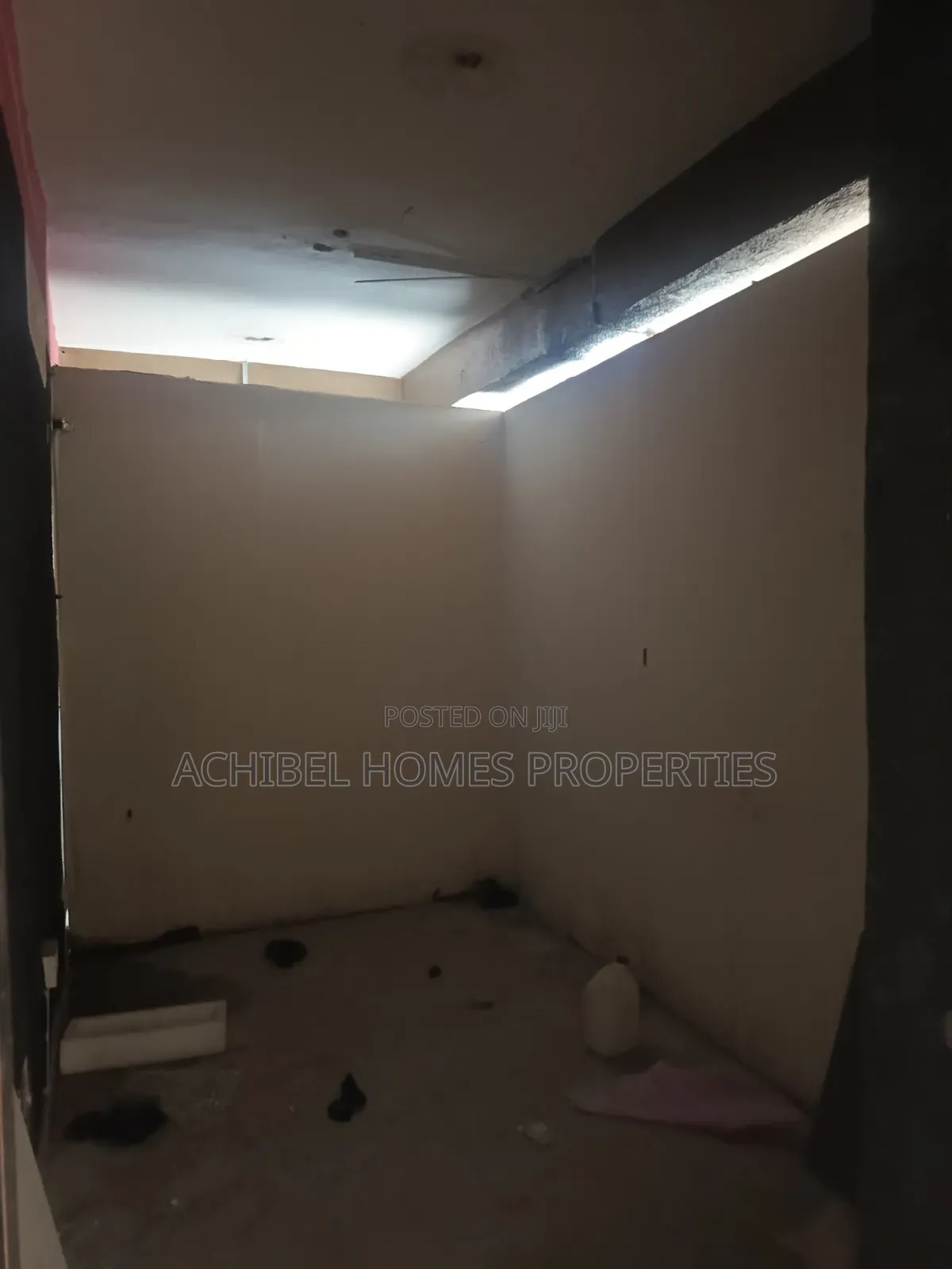 A 61 Square Meter Office Space in Victoria Island