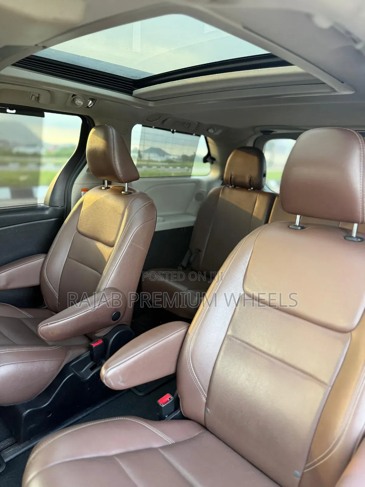 Toyota Sienna 2018 White