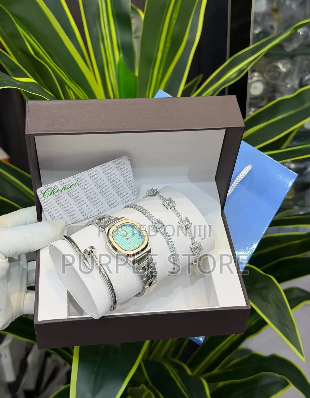 Chenxi Beautiful Ladies Watches and Bracelets Set Non Tarnish Watch