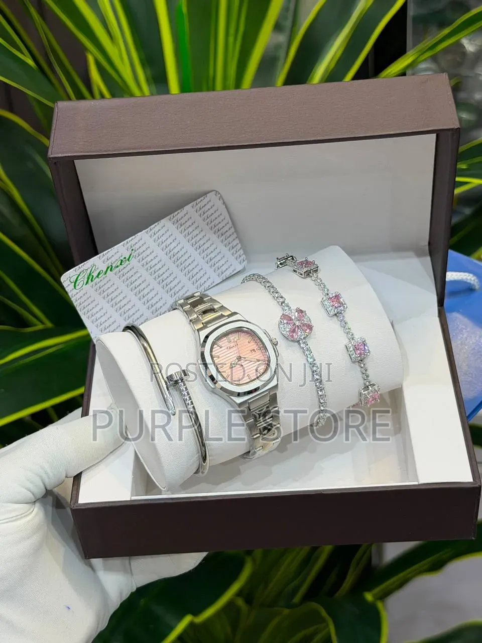 Chenxi Beautiful Ladies Watches and Bracelets Set Non Tarnish Watch