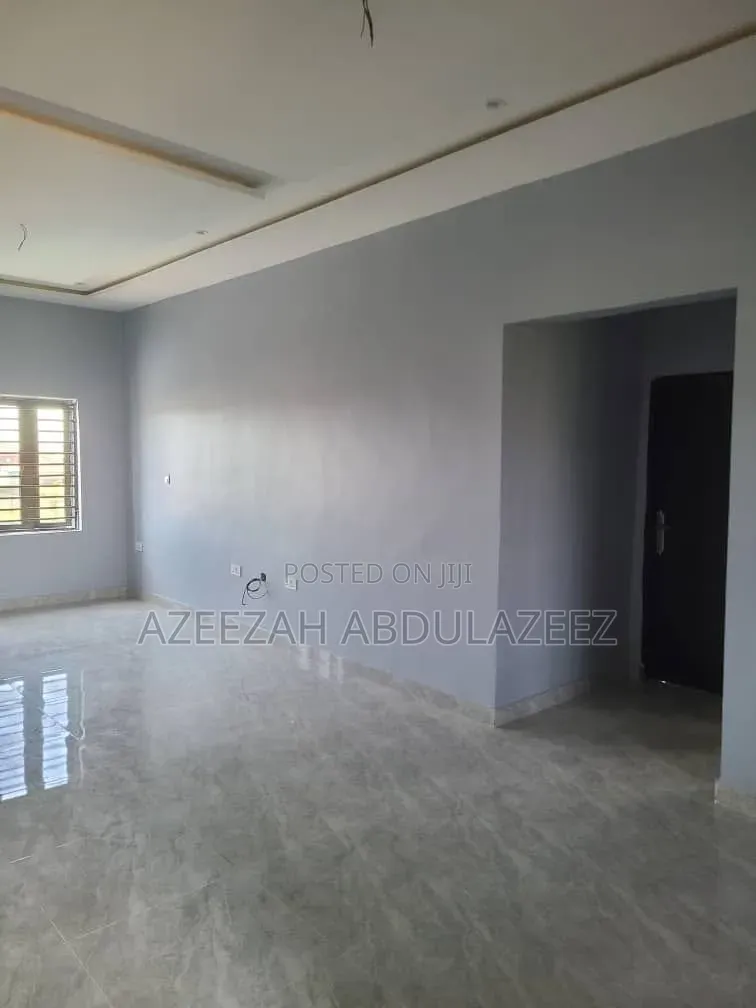 2bdrm Apartment in Sabon Lugbe for rent