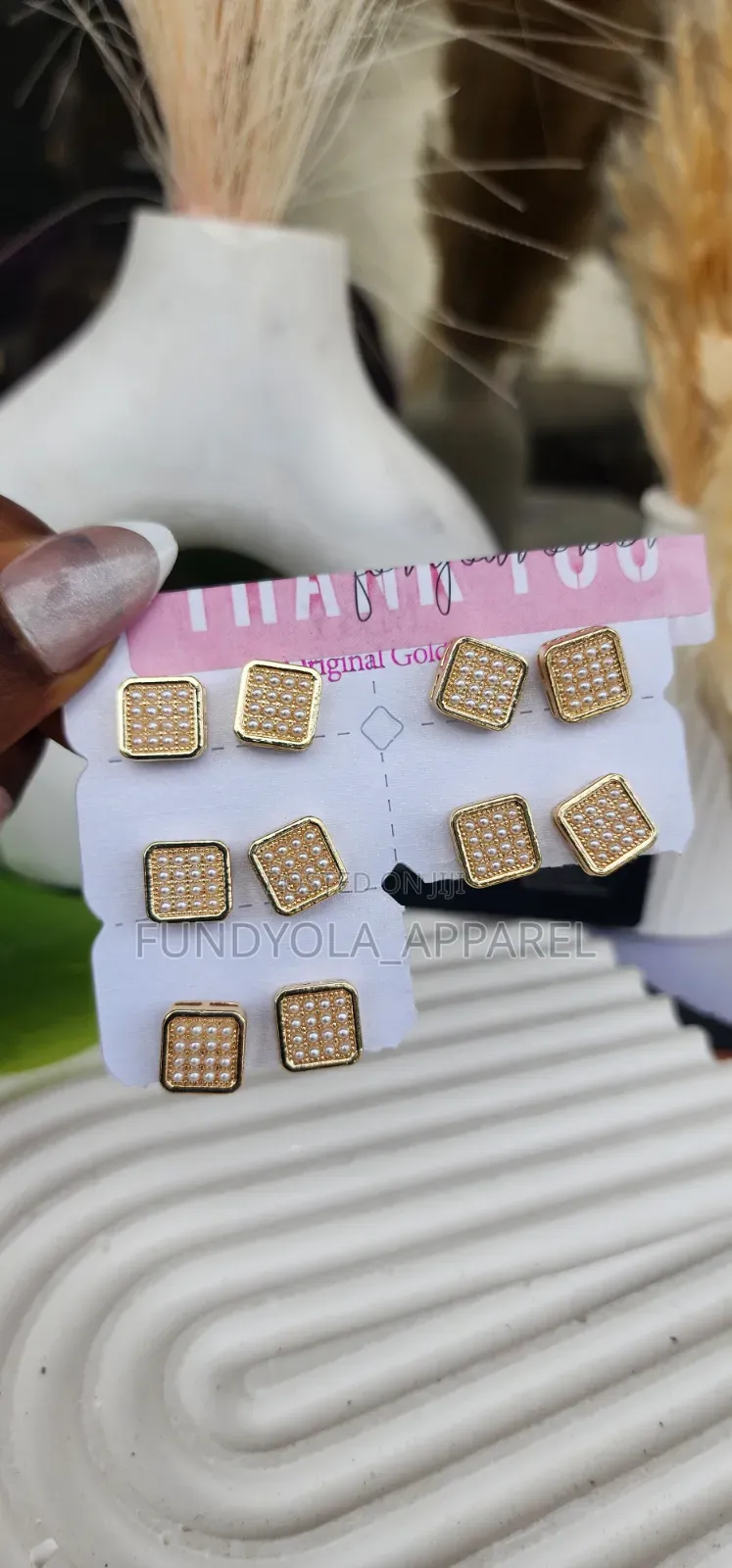Pearl Mix Pin Earring