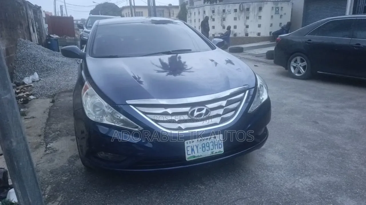 Hyundai Sonata 2012 Blue