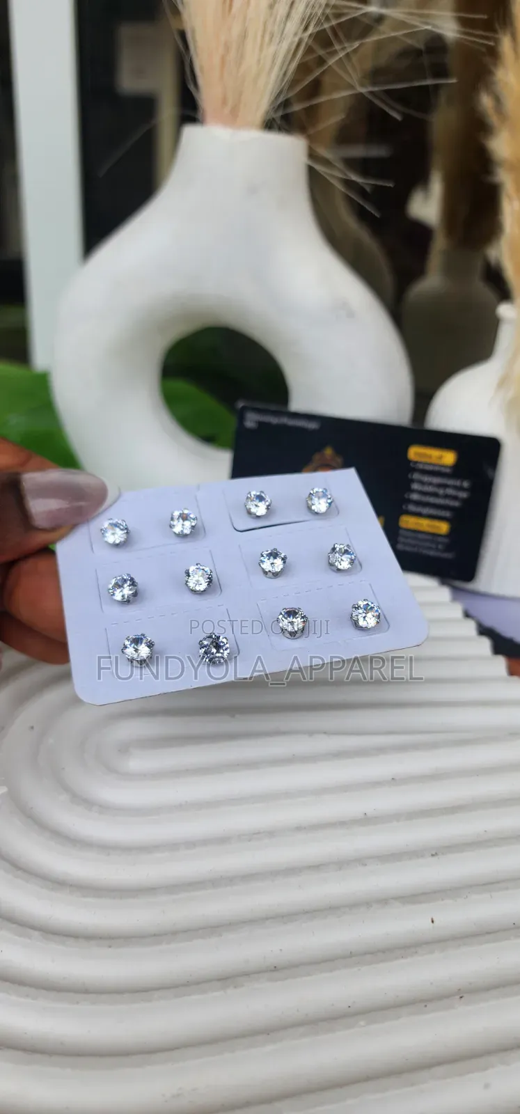 Silver Cube Style Pin Earring