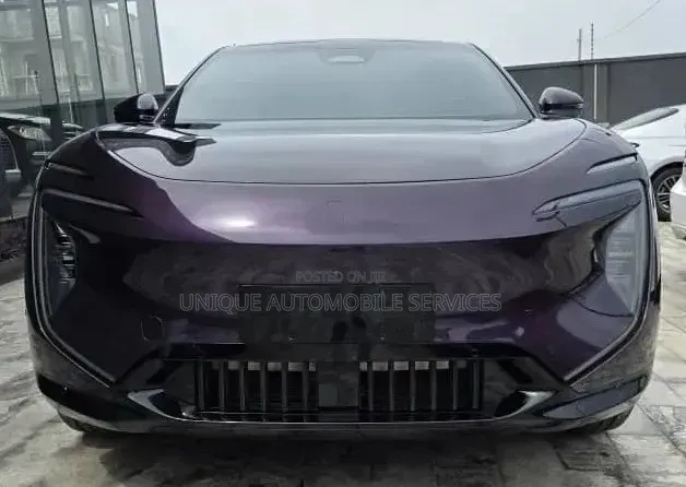 New Avatr 11 2025 Purple