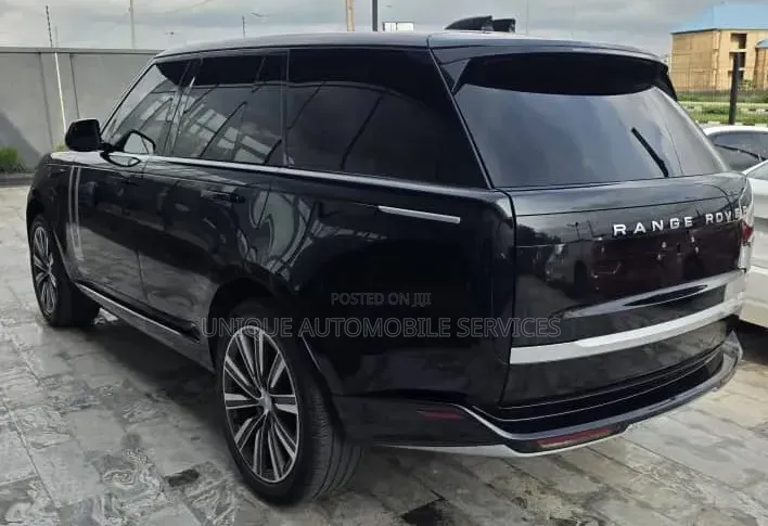 Land Rover Range Rover Vogue 2023 Black