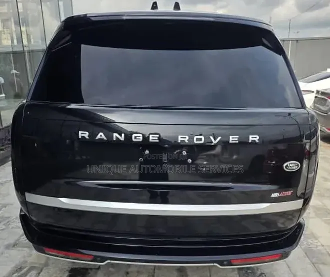Land Rover Range Rover Vogue 2023 Black