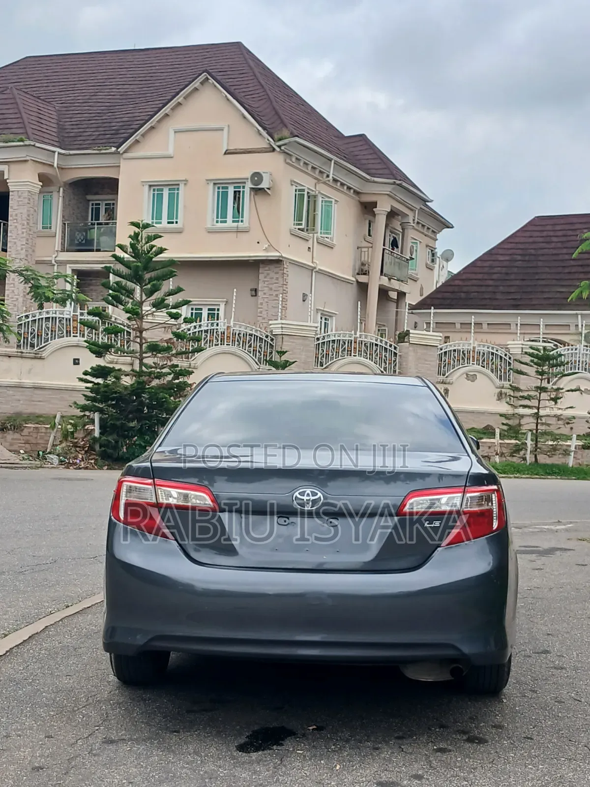 Toyota Camry 2012 Gray