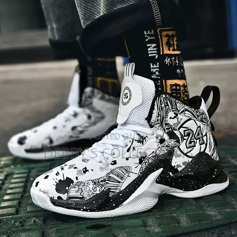 Black White 24 Basketball Sneakers