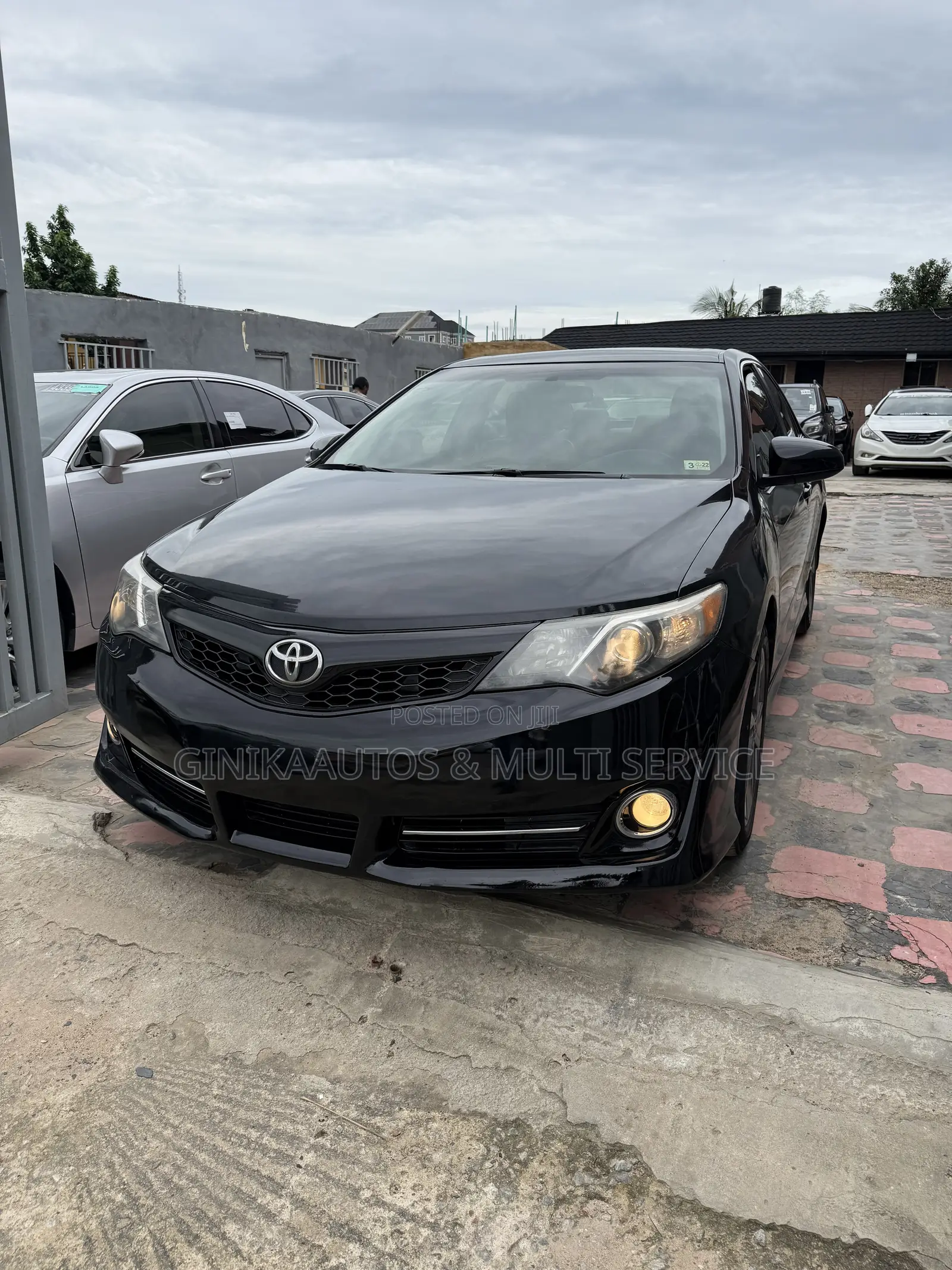Toyota Camry SE 4dr Sedan (2.5L 4cyl 6A) 2013 Black