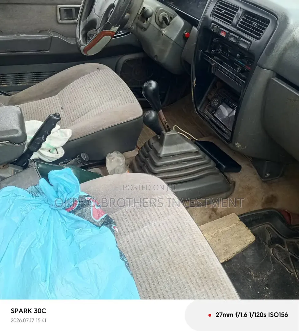 Nissan Pathfinder 1994 Green