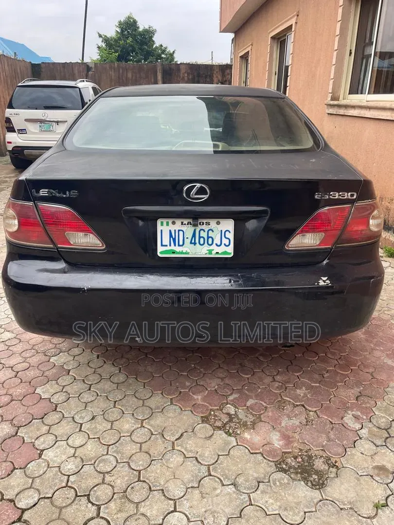 Lexus ES 300 2004 Black
