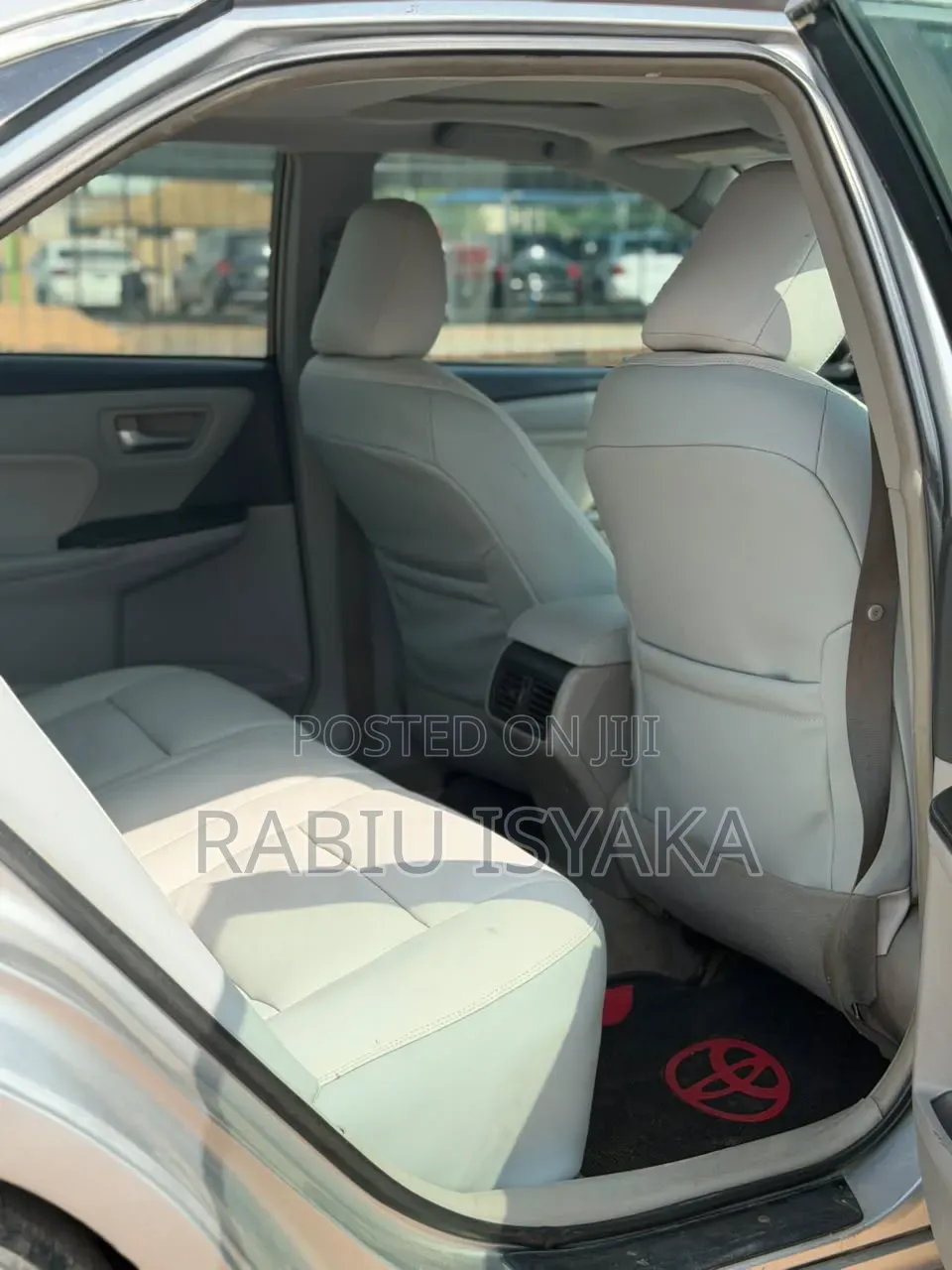 Toyota Camry 2016 Silver