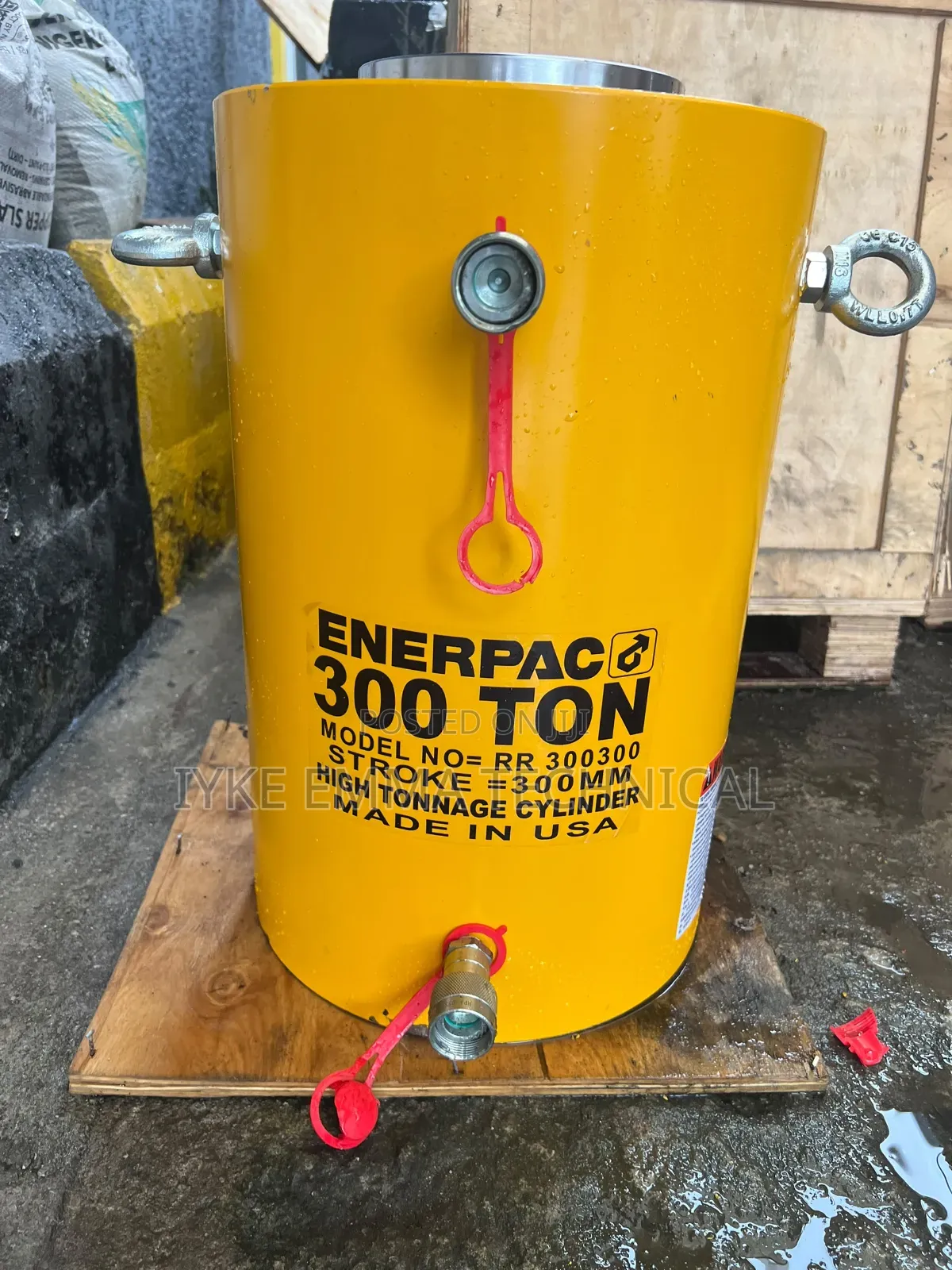 Enerpac 300 Ton Double Acting Hydraulic Jack