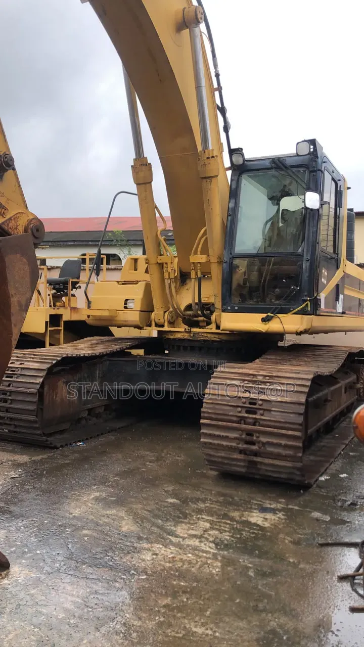 Cat Excavator 330BL