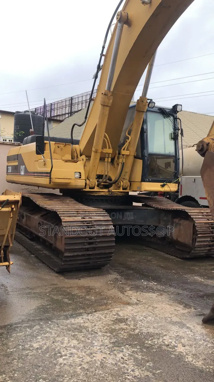 Cat Excavator 330BL
