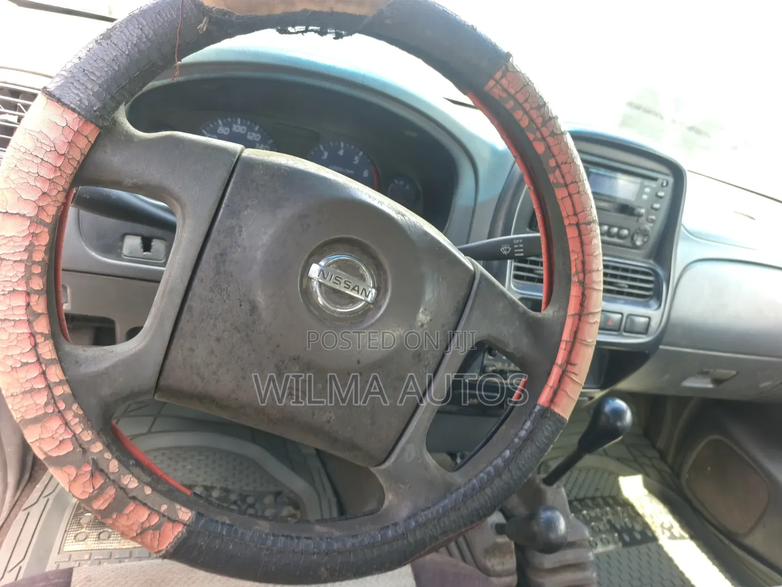 Nissan Frontier SE-V6 4x4 Standard Bed Crew Cab 116.1 in. WB 2002 White