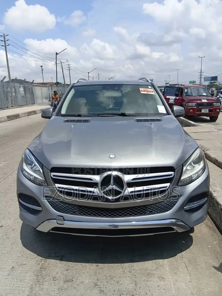 Mercedes-Benz GLE-Class 2016 Silver
