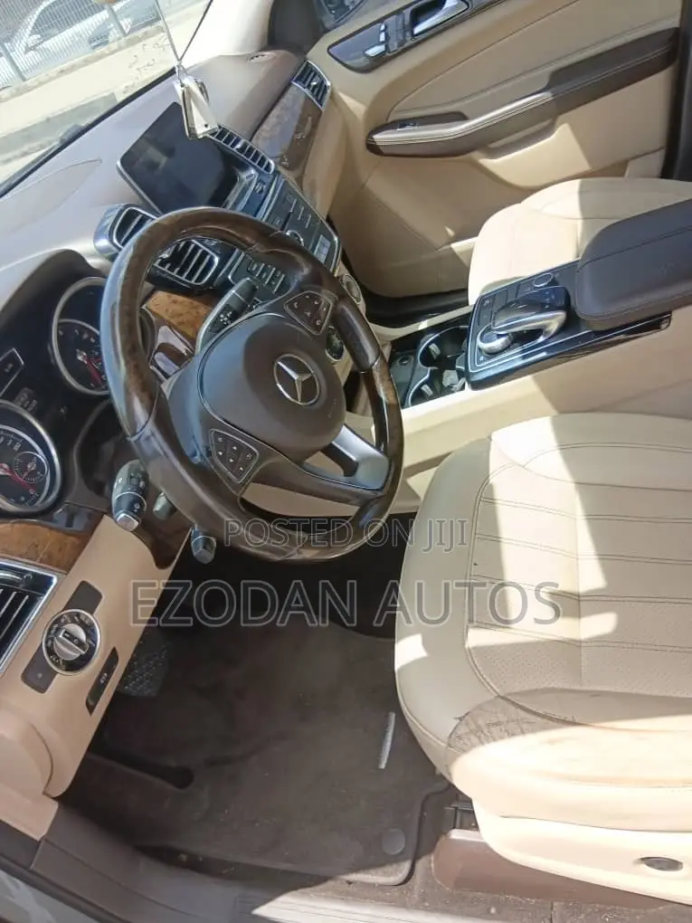Mercedes-Benz GLE-Class 2016 Silver