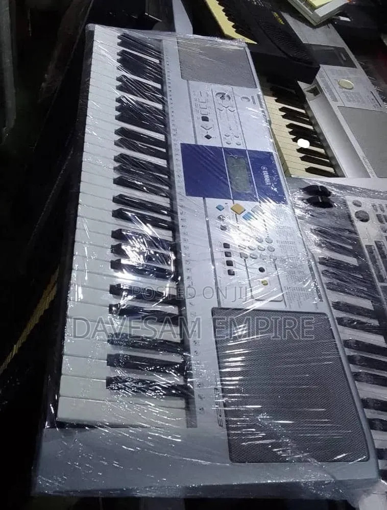 Supper Clean Direct UK Used Original Yamaha PSR E 323 Keyboard