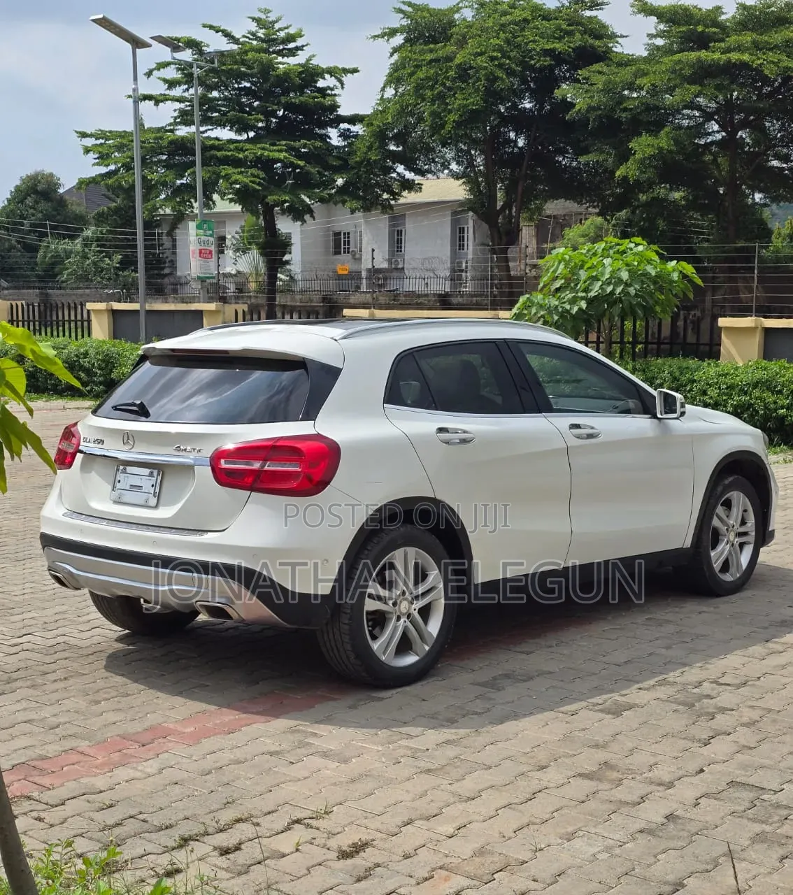 Mercedes-Benz GLA 250 2016 White