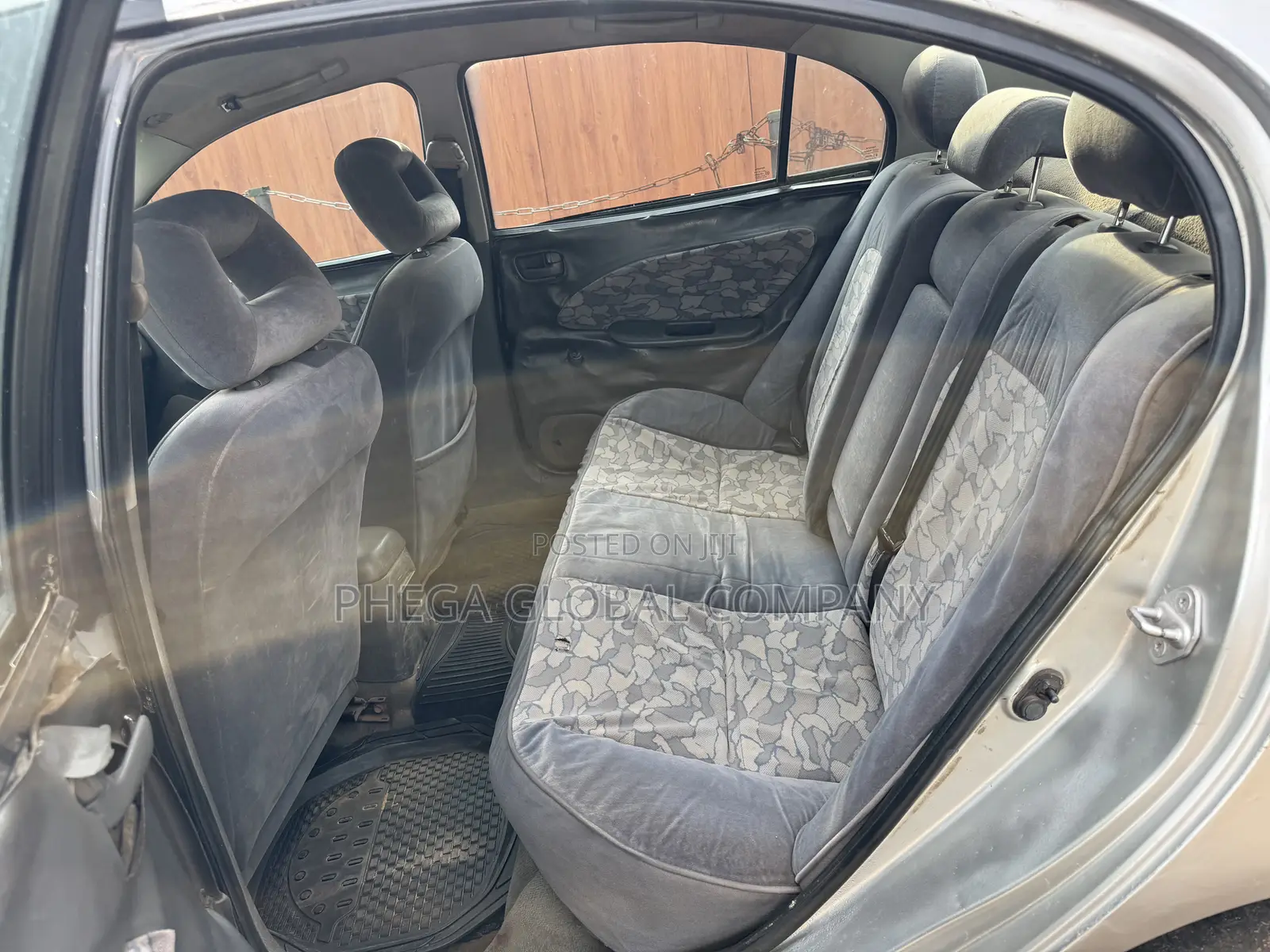 Toyota Avensis 2000 Silver