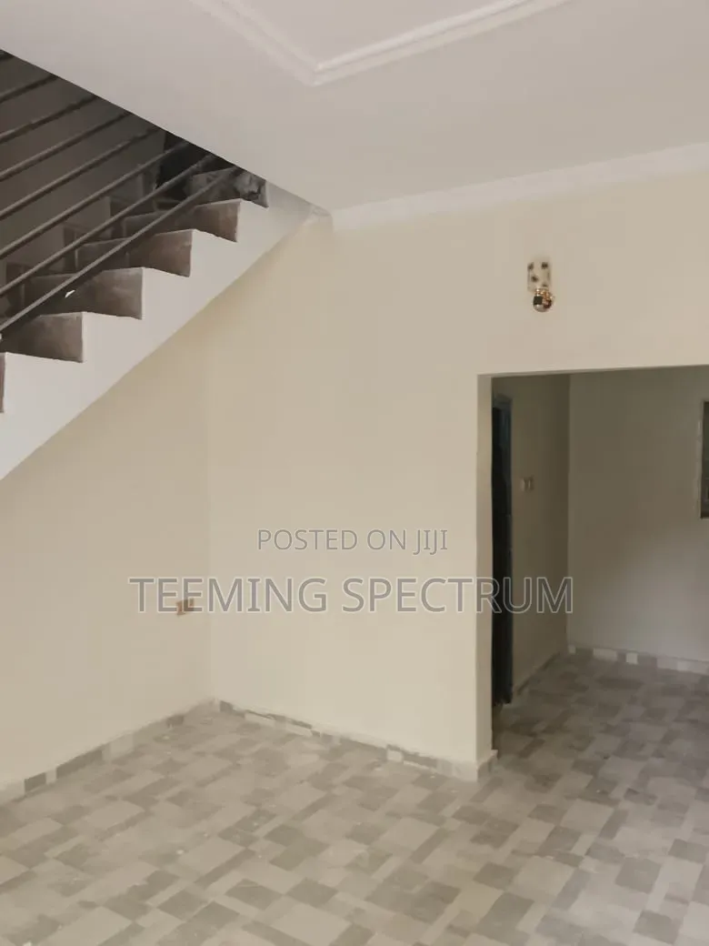 2bdrm Condo in Benin City for rent