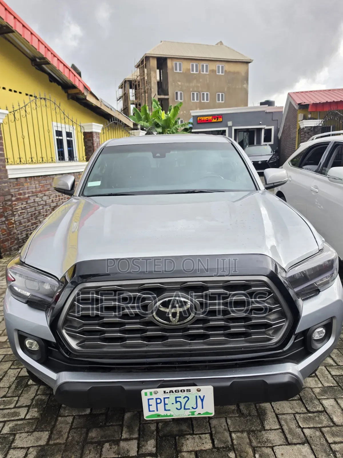 Toyota Tacoma SR5 4x2 Double Cab 127.4 in. WB 2020 Gray