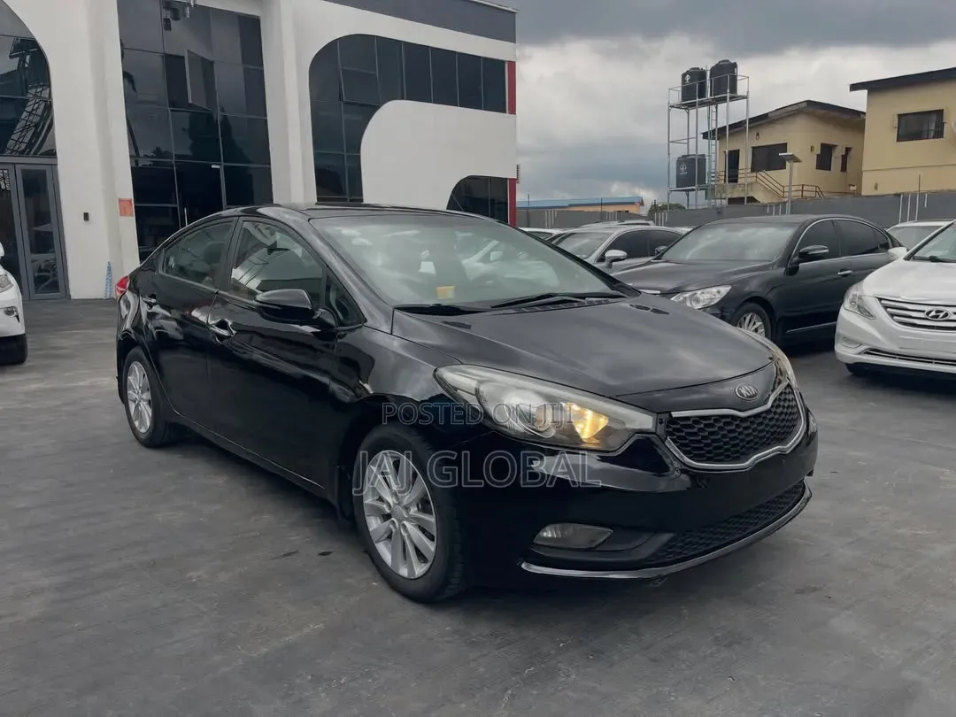 Kia Cerato 2015 Black