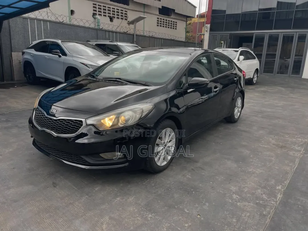 Kia Cerato 2015 Black