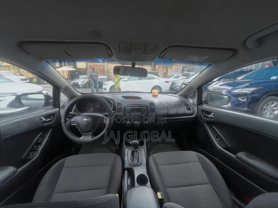Kia Cerato 2015 Black