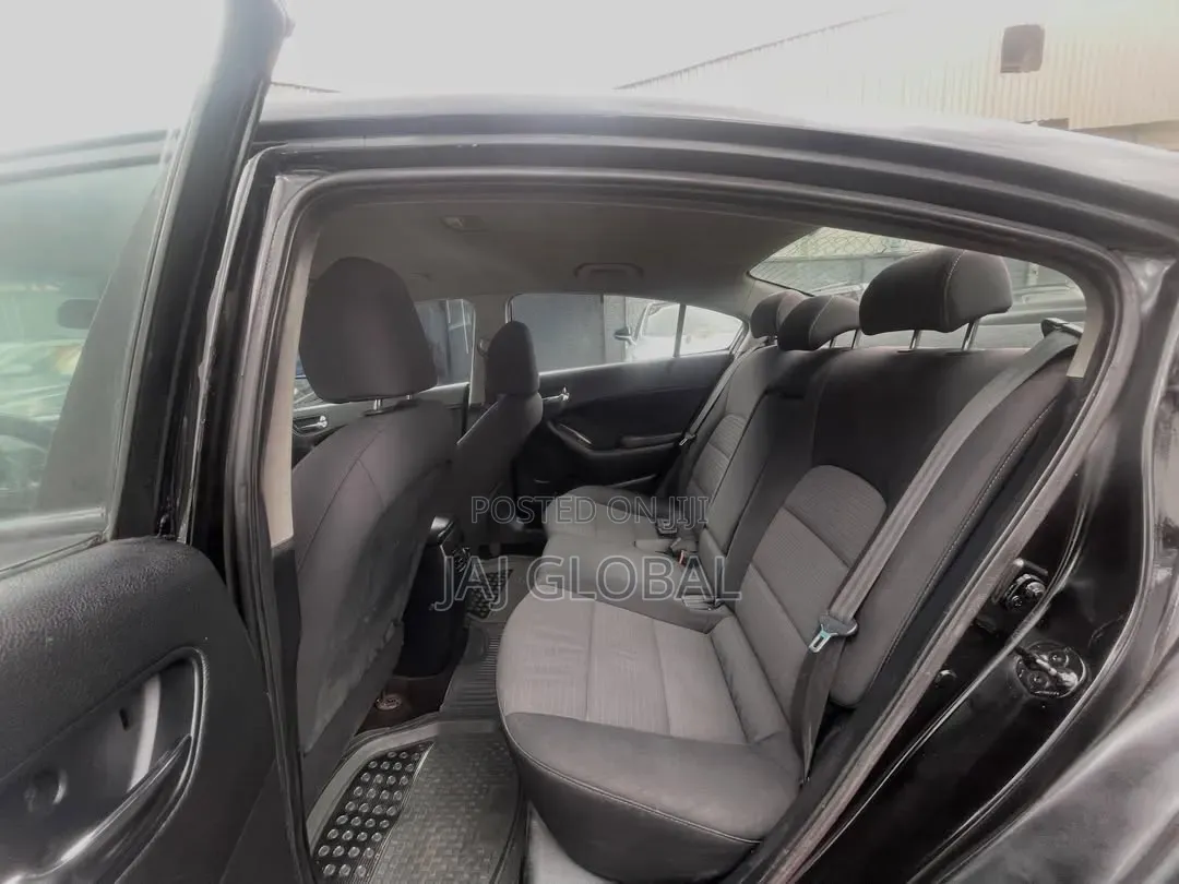 Kia Cerato 2015 Black