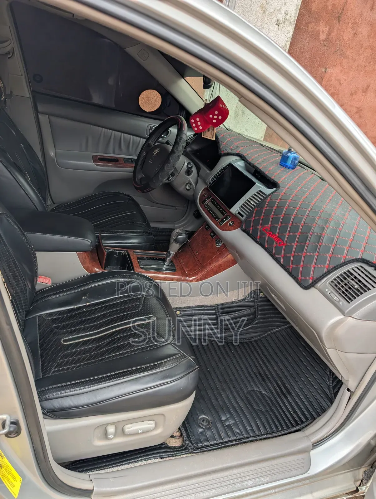 Toyota Camry XLE V6 4dr Sedan (3.0L 6cyl 5A) 2006 Silver