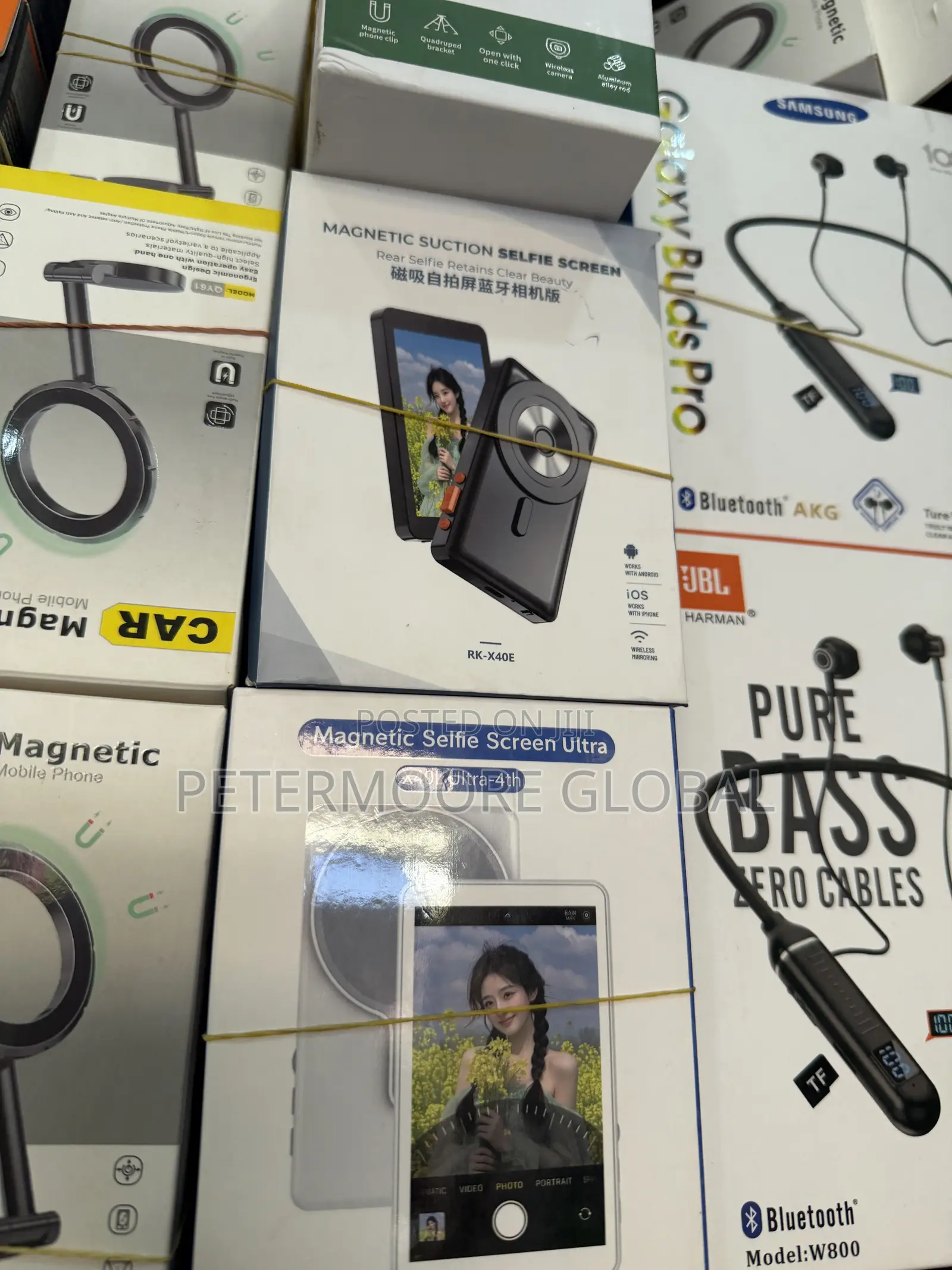 VLOGGERS' HOLY GRAIL! Magnetic Selfie Screen Ultra; Attach in 1 Sec