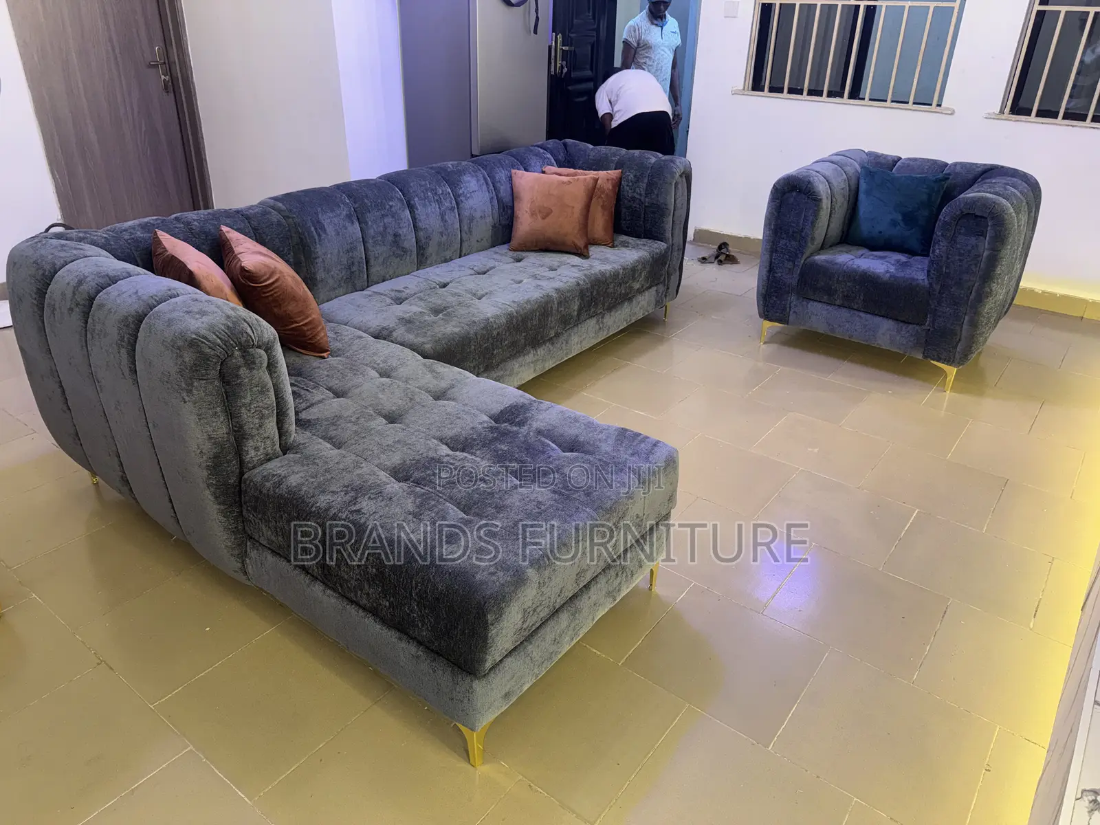 Quality Gray Lshap With Single Seater