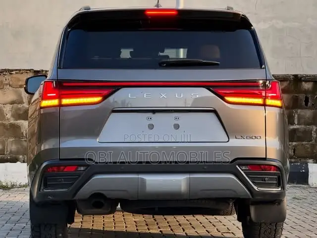 Lexus LX 600 2024 Gray
