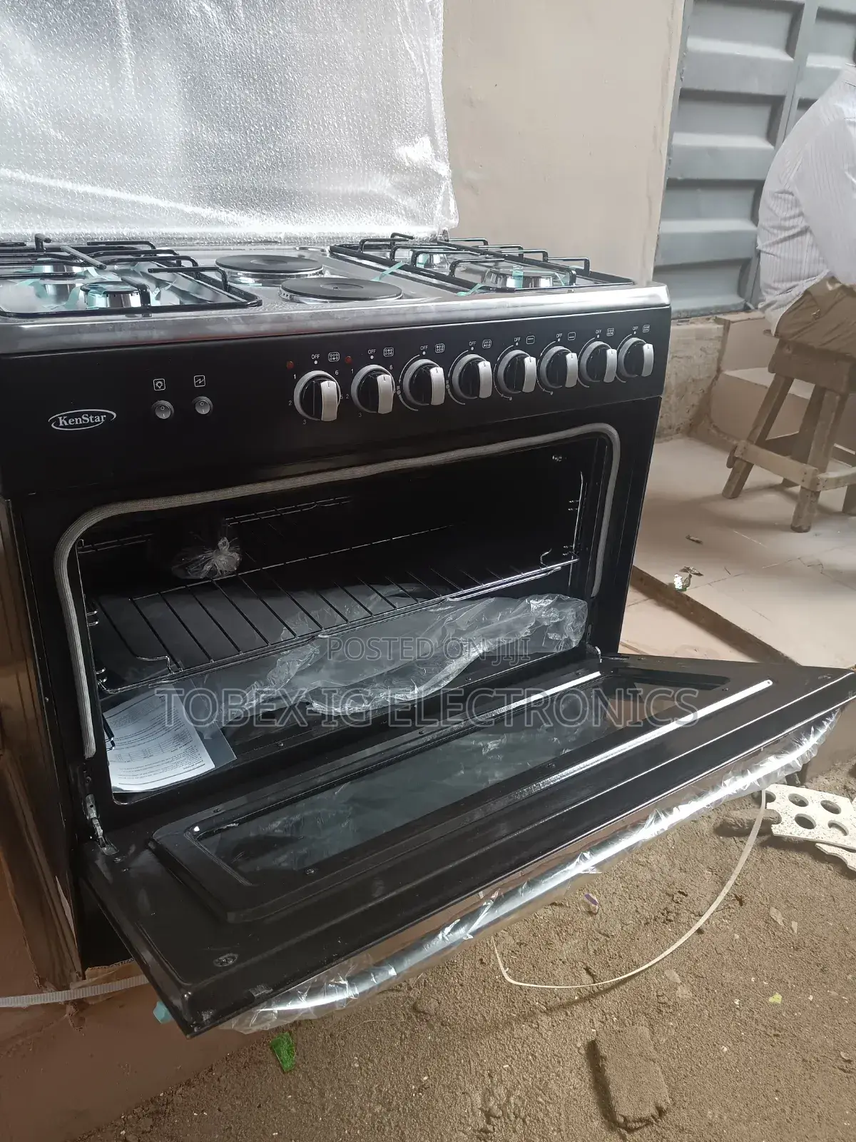Kenstar 90×60 Gas Cooker – Style, Power Convenience