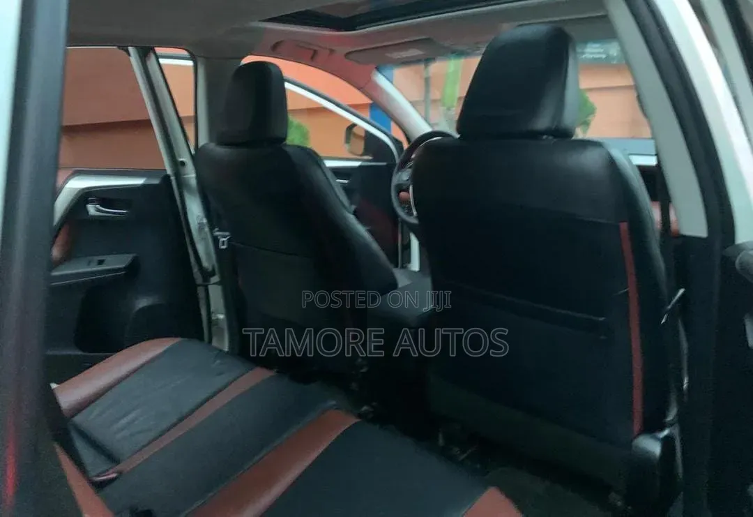 Toyota RAV4 2014 White