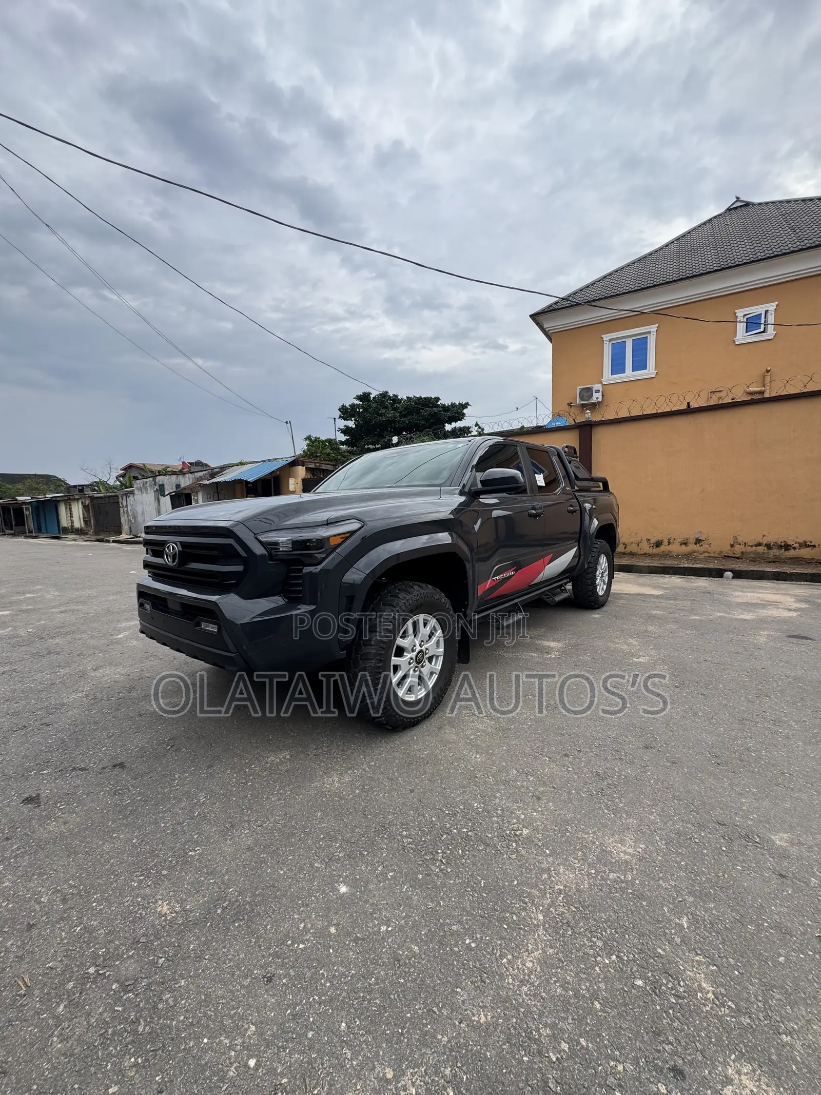 Toyota Tacoma SR5 Double Cab 5' Bed AT 2024 Gray