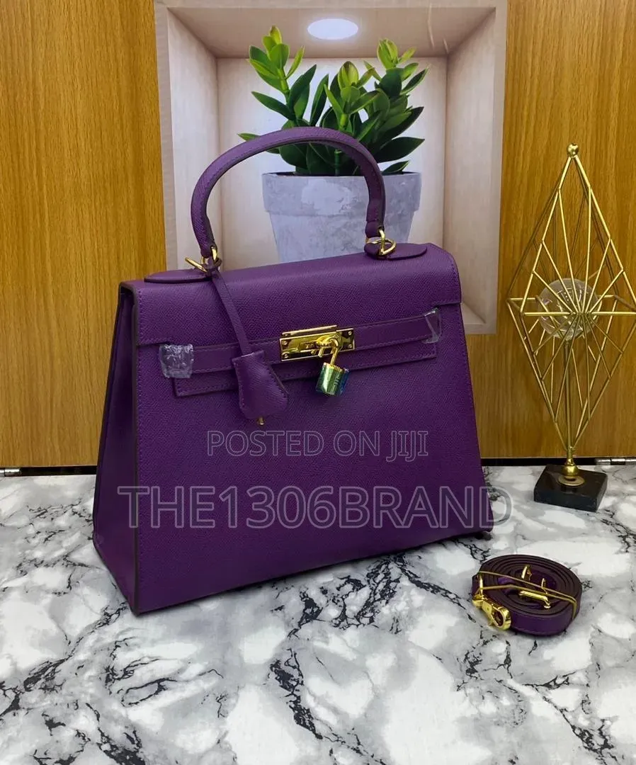 Luxury Structured Top Handle Handbag–Premium Designer-Inspired Tote