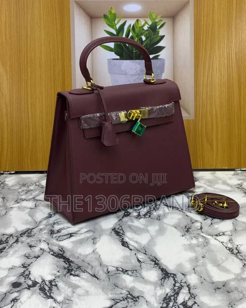 Luxury Structured Top Handle Handbag–Premium Designer-Inspired Tote