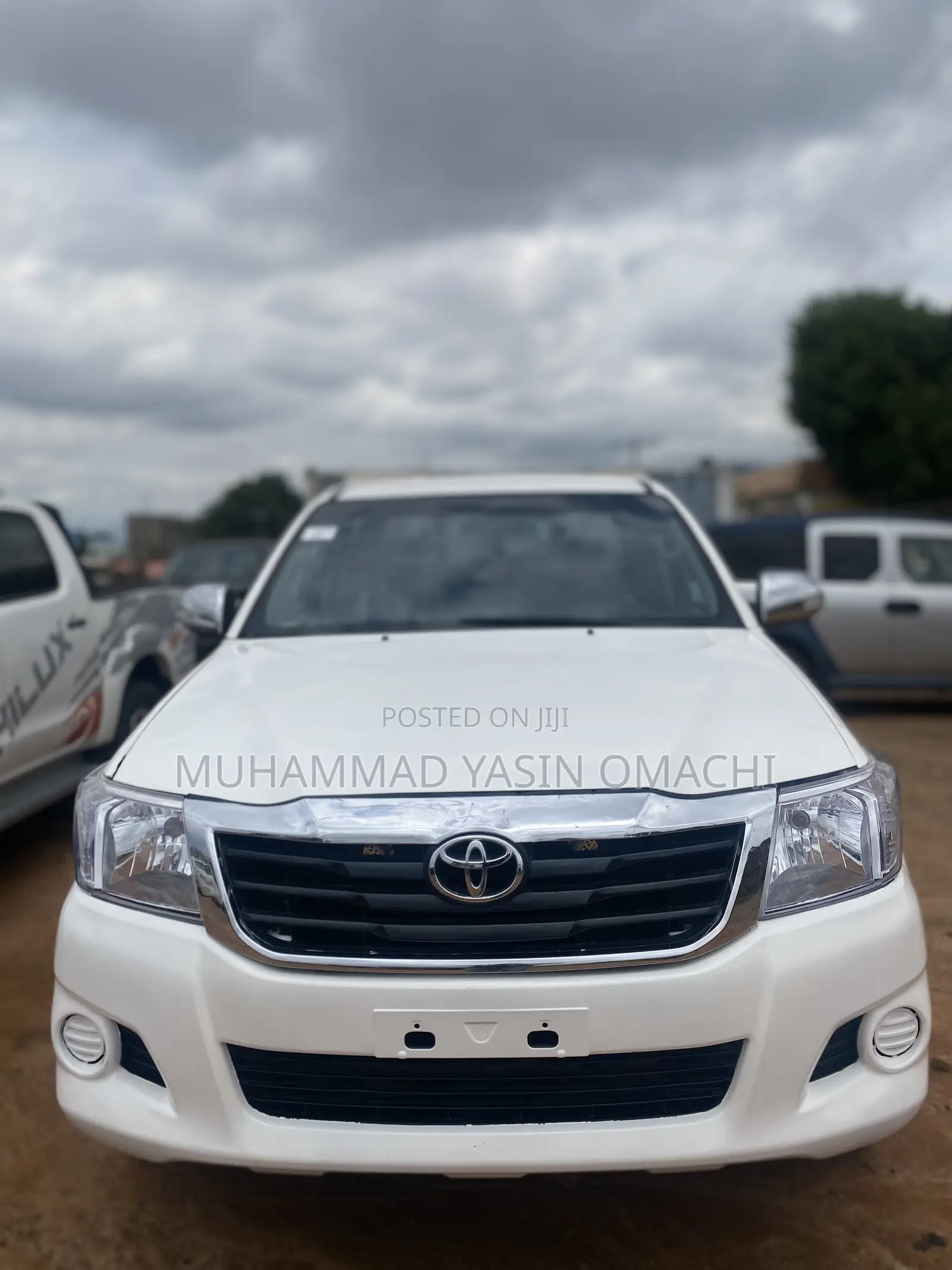 Toyota Hilux 2013 White