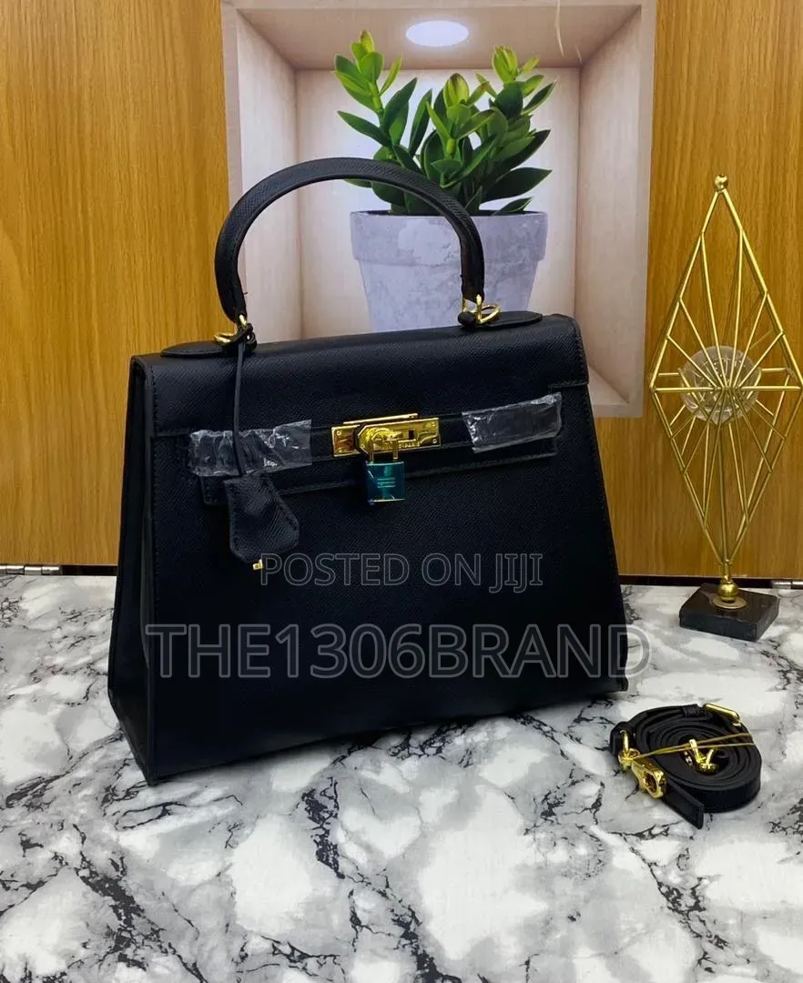 Luxury Structured Top Handle Handbag–Premium Designer-Inspired Tote