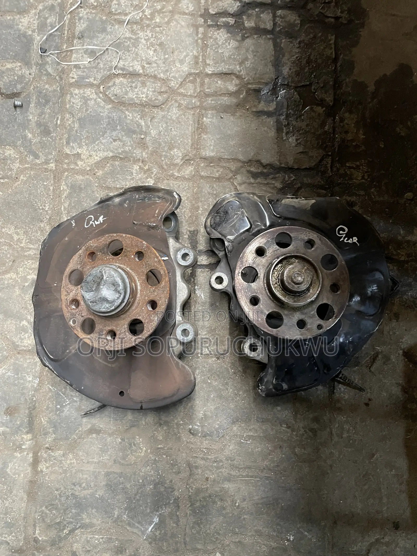 Mercedes Benz Front Hub for E350 (212) Both 4matic and Non4matic