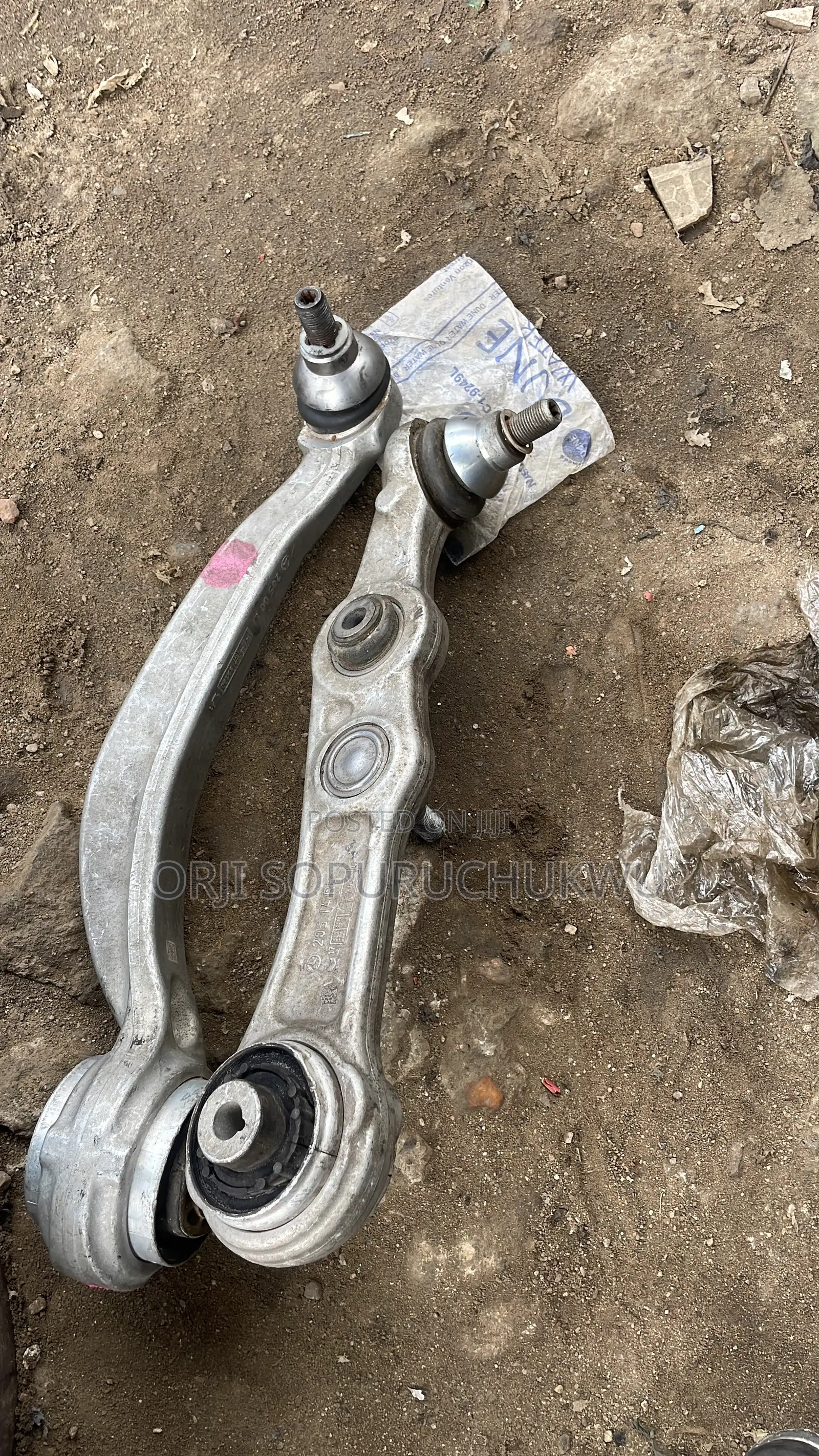 Mercedes Benz Front Control Arm for C300 (205)non4matic