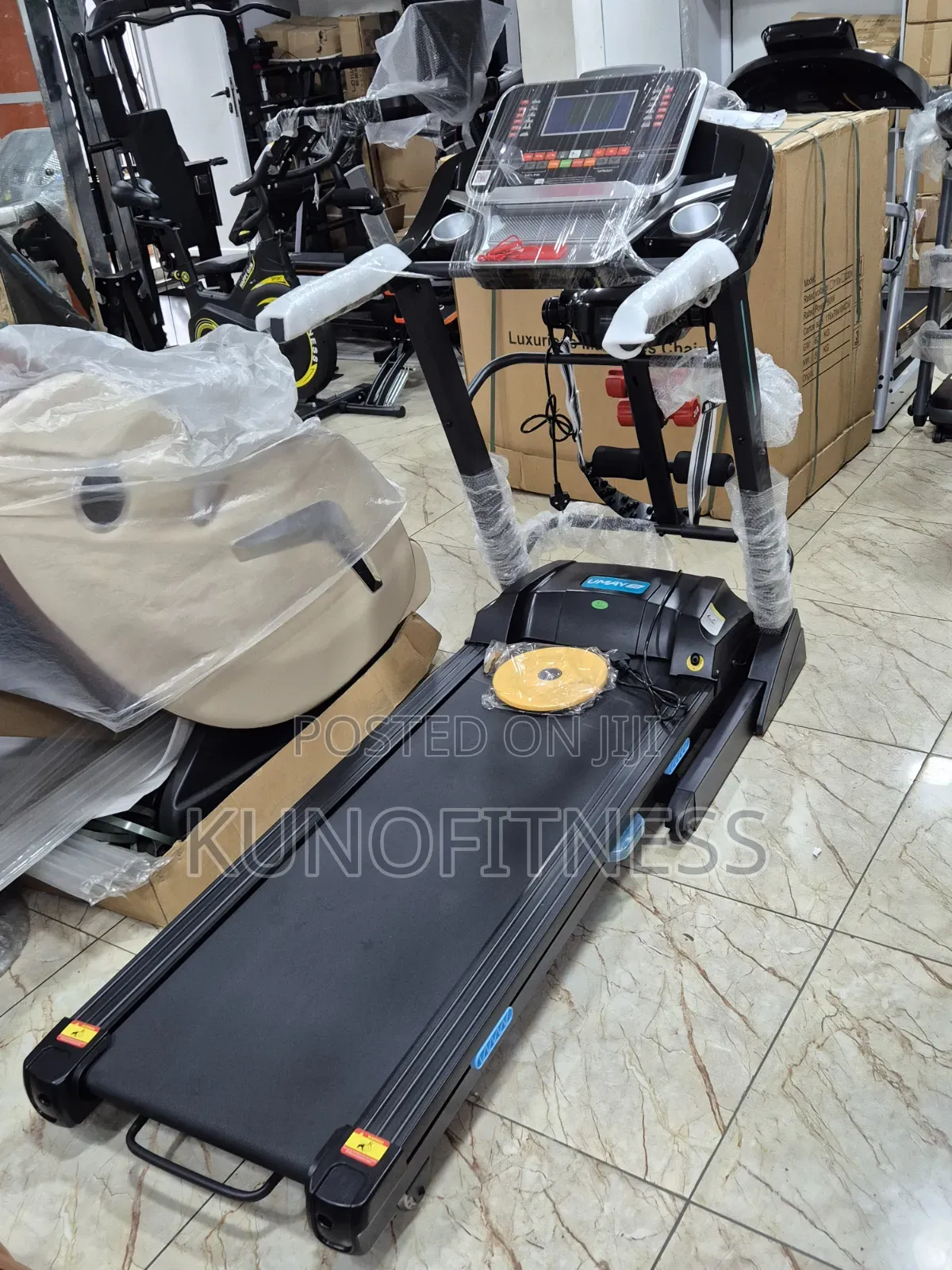 2.5HP Motorized Treadmill – Auto Incline, Massager