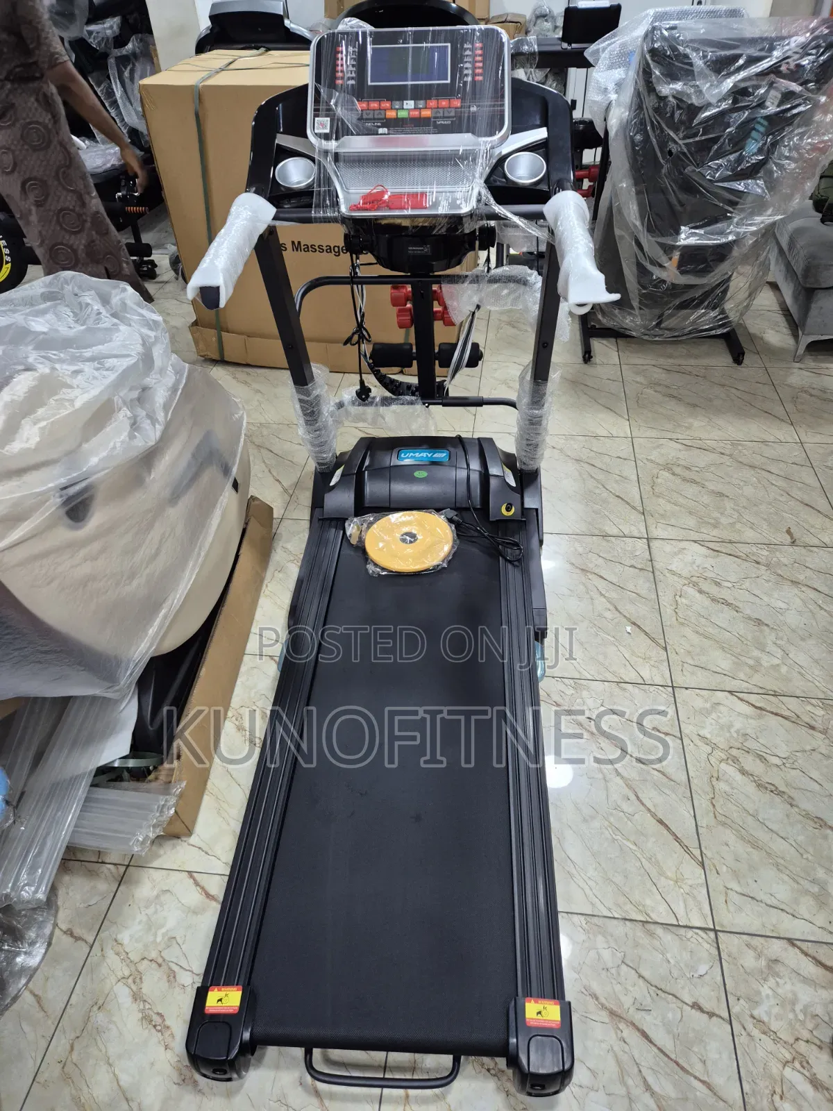 2.5HP Motorized Treadmill – Auto Incline, Massager